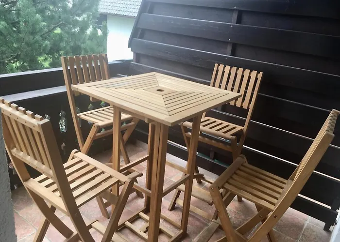 Διαμέρισμα J-max *